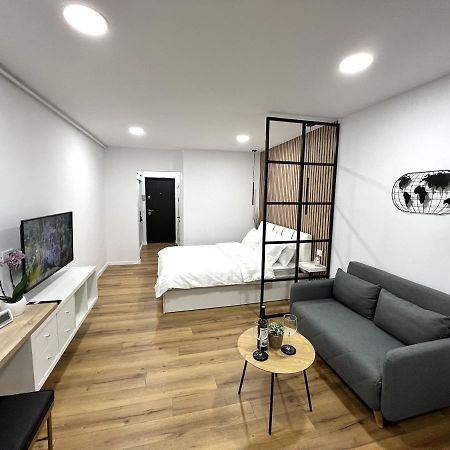 Denis Studio Turda Exterior foto